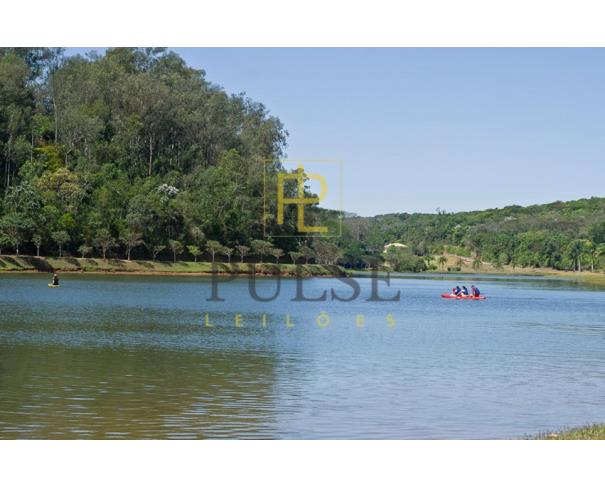 Foto de Bragança Paulista (SP) Lote de 3.246,65 m2 no Condomínio Quinta da Baronesa II
